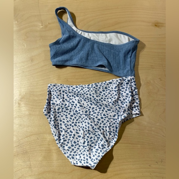 One-Shoulder Blue and White Bikini Set Large (DV) - Picture 9 of 12